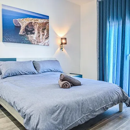 Droplet Apartment Kalkara Exterior photo