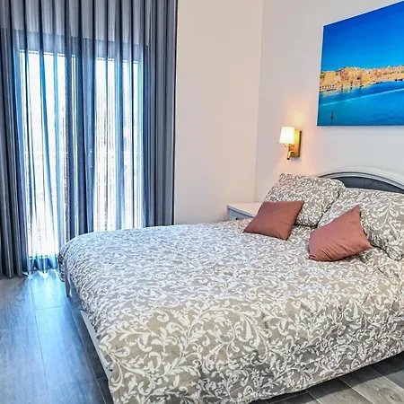 Droplet Apartment Kalkara Exterior photo